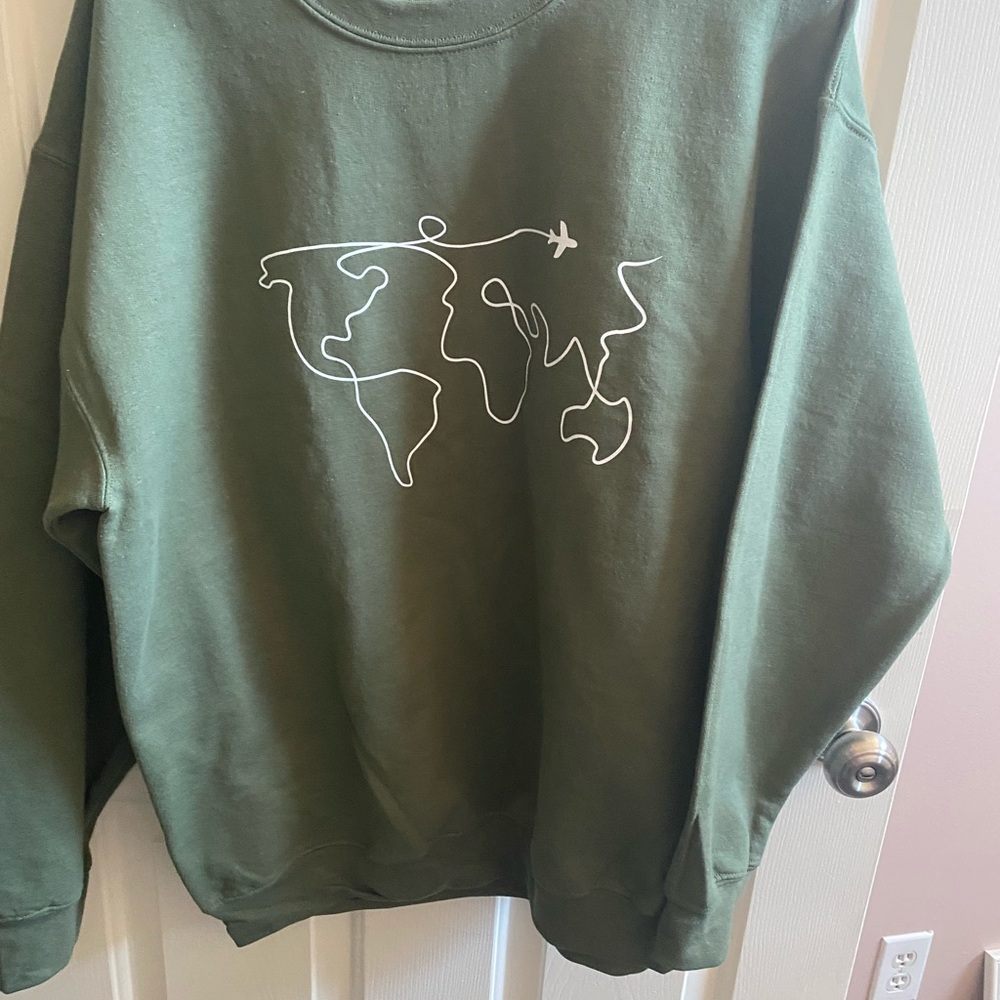 Gildan Green Pullover Sweatshirt with World Map Graphic